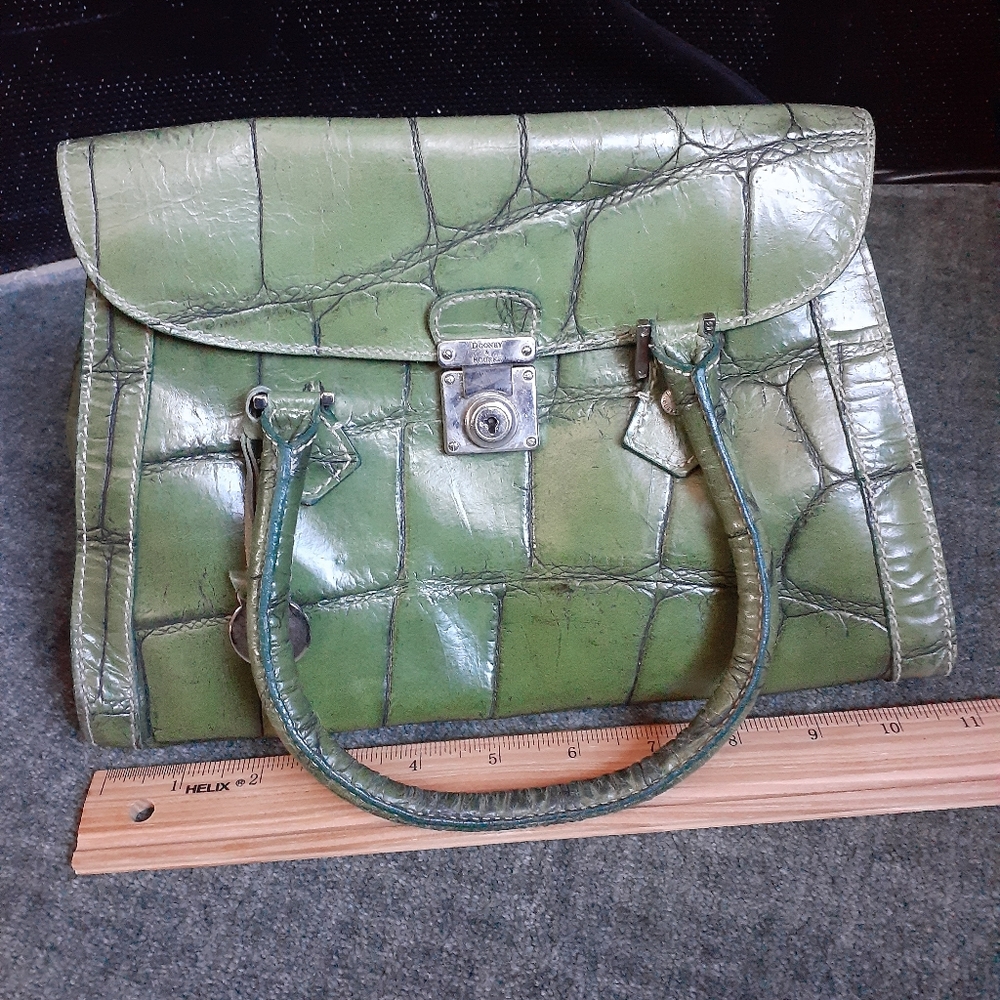 Vintage Sml Top Handle Lock Bag $310
